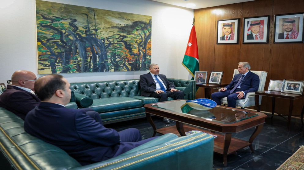 رئيس الوزراء يشيد بتخصيص البوتاس 30 مليون دينار على مدى 3 سنوات لمشروع المسؤولية المجتمعية