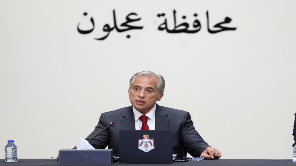 رئيس الوزراء يتعهد بحل المشاكل الملحة وتأسيس المشاريع الاستراتيجية