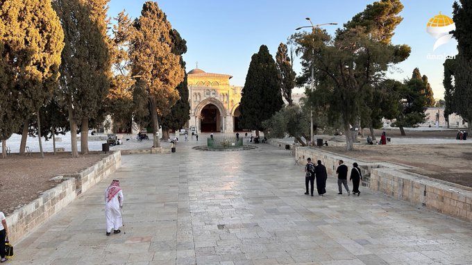 بعد 6 أيام من الحصار.. الاحتلال يعيد فتح أبواب المسجد الأقصى وسط دعوات لإعماره