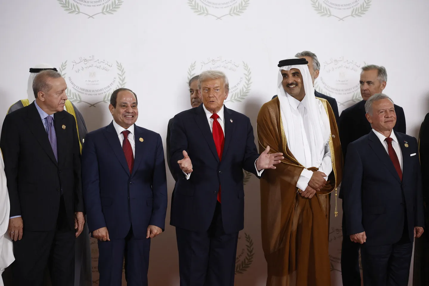 قمة شرم الشيخ للسلام... توقيع اتفاق لإنهاء حرب غزة بغياب طرفي الصراع