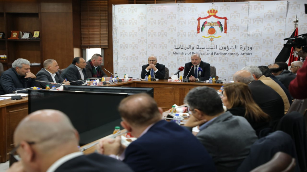 وزارة الشؤون السياسية وزير الشؤون السياسية يدعو الأحزاب لمواصلة دورها بتعميق الحياة السياسية والحزبية
