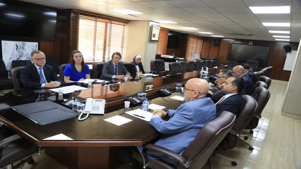 وزارة المياه وزير المياه يستعرض مشاريع استراتيجية ينوي الأردن تنفيذها لتأمين مصادر مائية