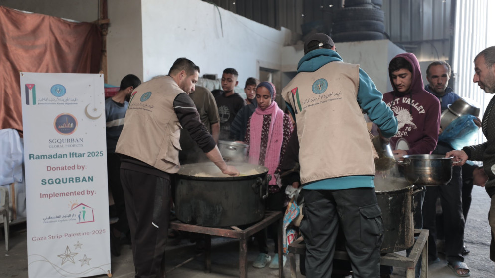 الحرب على غزة الخيرية الهاشمية: مستمرون في تقديم الوجبات الساخنة لأهالي غزة رغم إغلاق المعابر