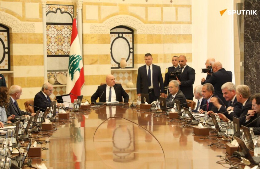 جادة حافظ الأسد تصبح جادة زياد الرحباني وسط أزمة سياسية محتدمة في لبنان!