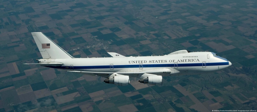 بعد ظهورها لأول مرة منذ 50 عاما.. ماذا نعرف عن طائرة يوم القيامة؟