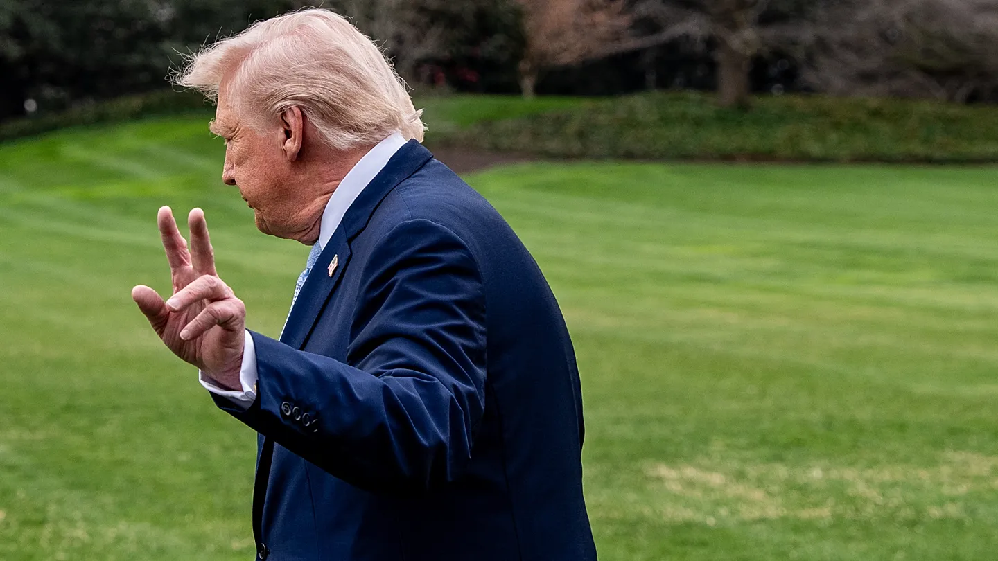 وسط انقسامات في تيار ماغا.. ترامب يدرس تنفيذ عملية برية في إيران