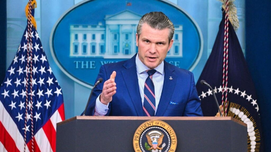 بابا الفاتيكان يرد.. وزير الحرب الأمريكي يستخدم الدين في الحرب على إيران