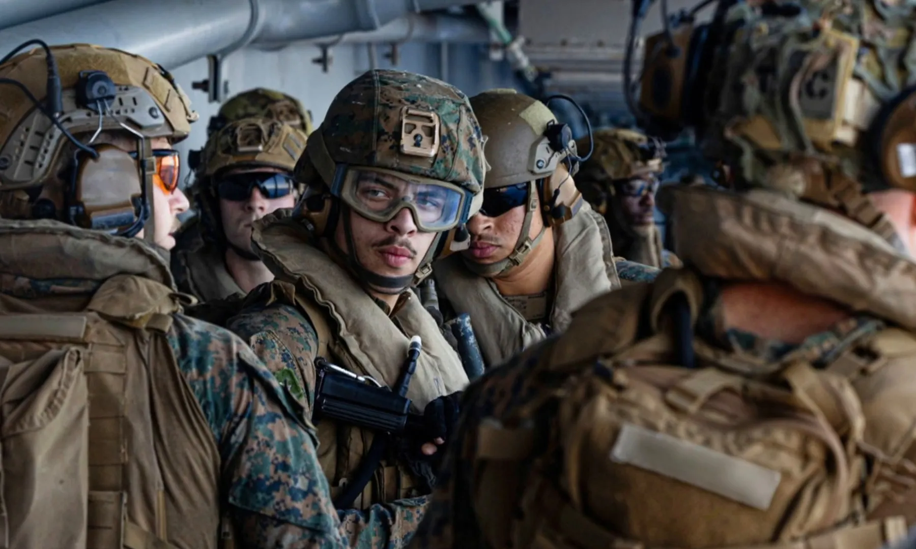 حقيقة الإنزال البري: كيف تحول مقطع قديم إلى غزو أمريكي مزعوم على إيران؟